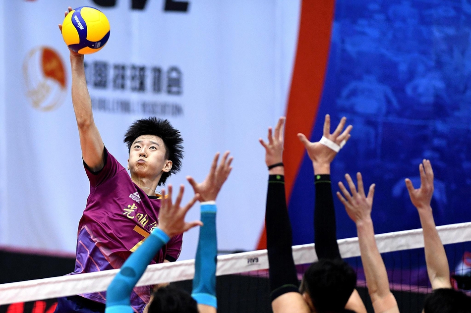 男排超级联赛：上海3-2浙江