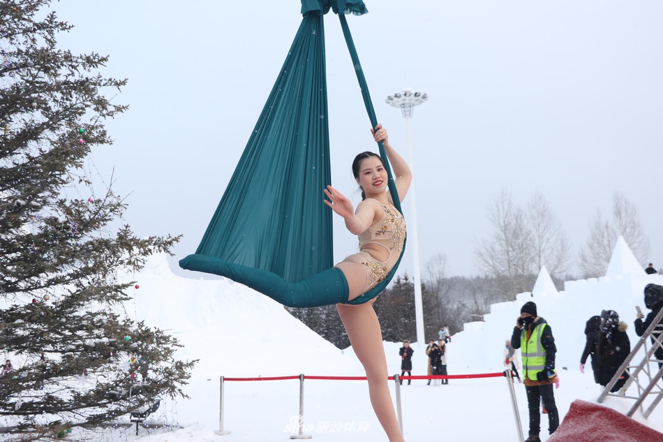 第四届空中舞蹈极寒挑战赛