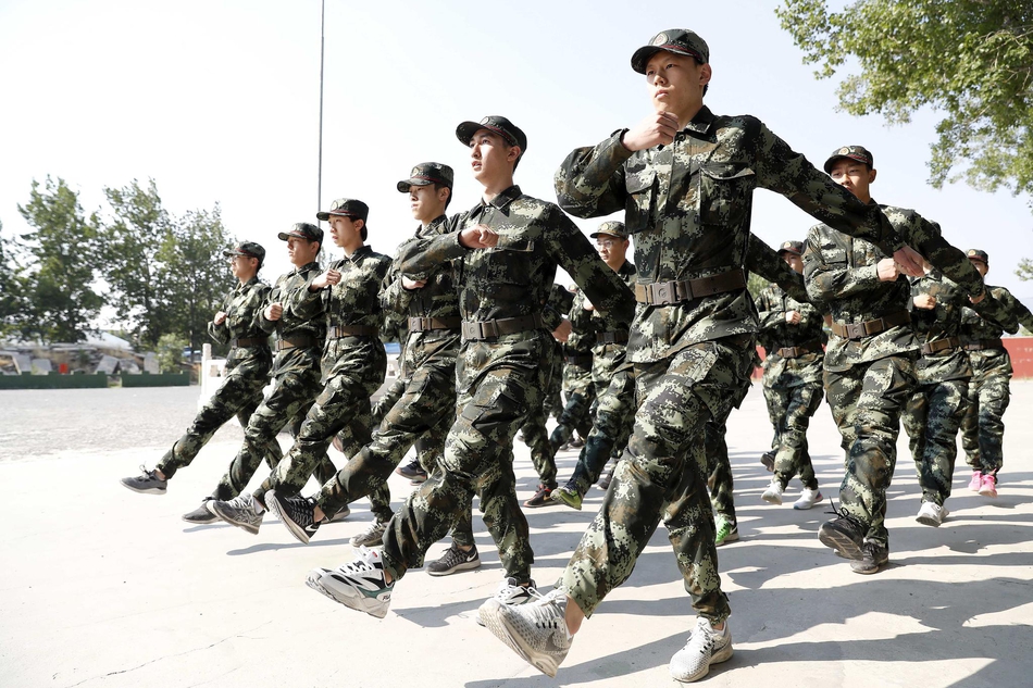 短道队军训闭营仪式在京举行