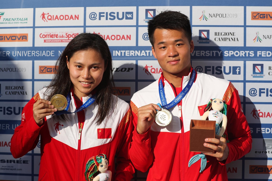 大运会混双三米板中国摘金