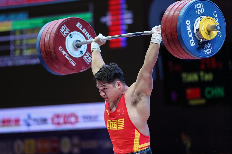 田涛获举重世锦赛2金1银