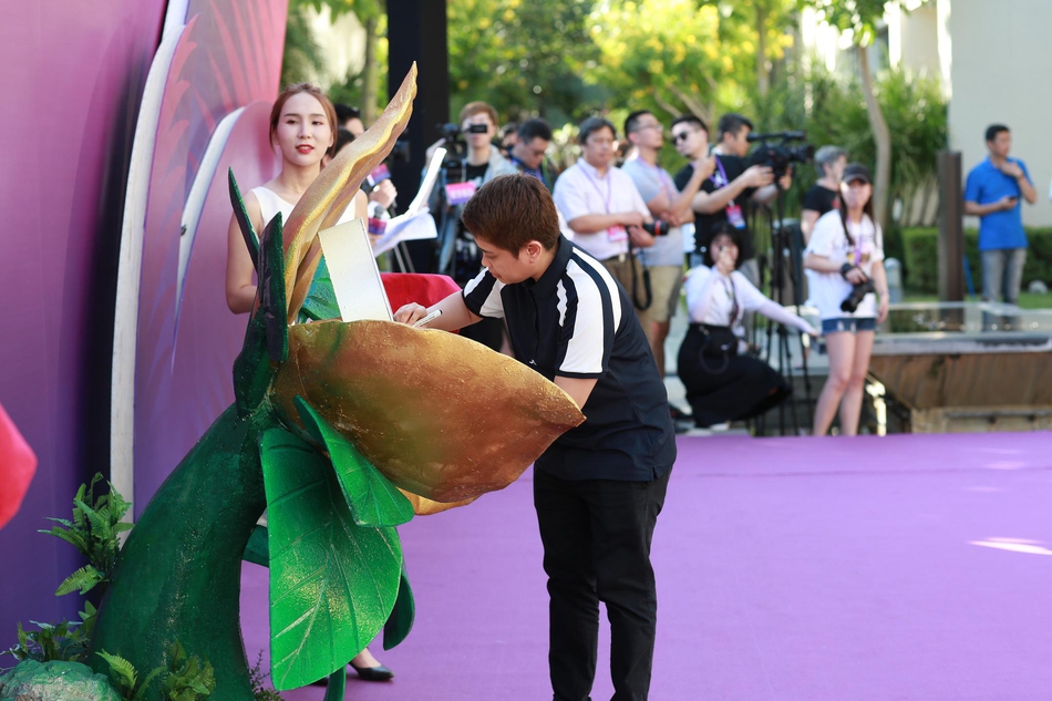 卢碧林・艾密特