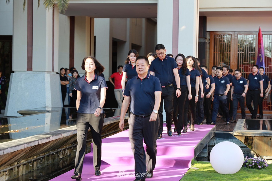 裁判员团队走秀