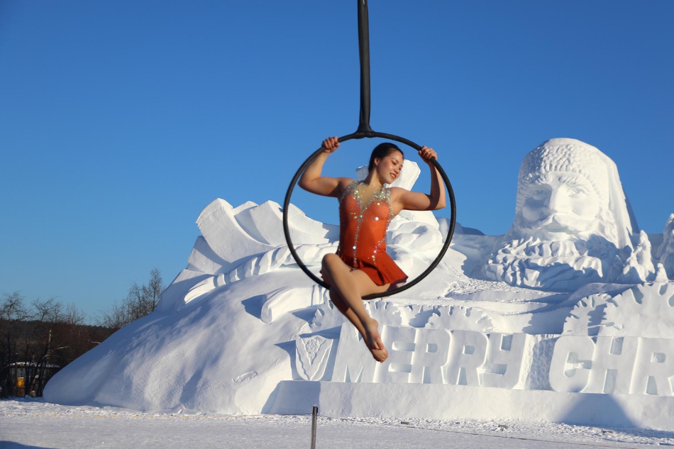 2019漠河空中舞蹈极寒挑战赛圣诞村开赛