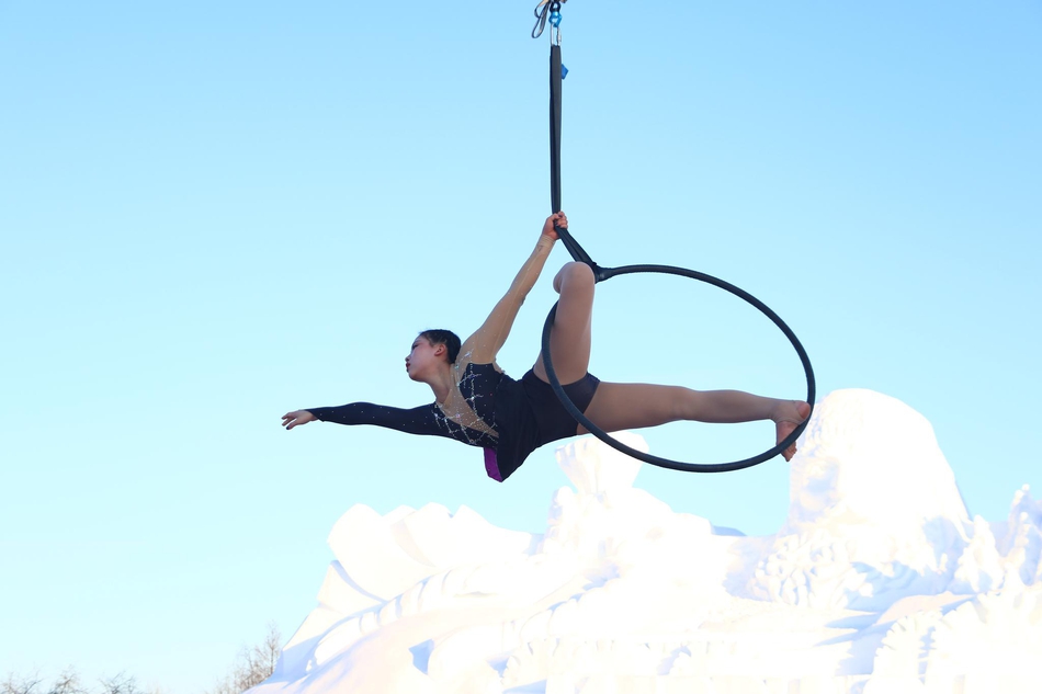 2019漠河空中舞蹈极寒挑战赛圣诞村开赛