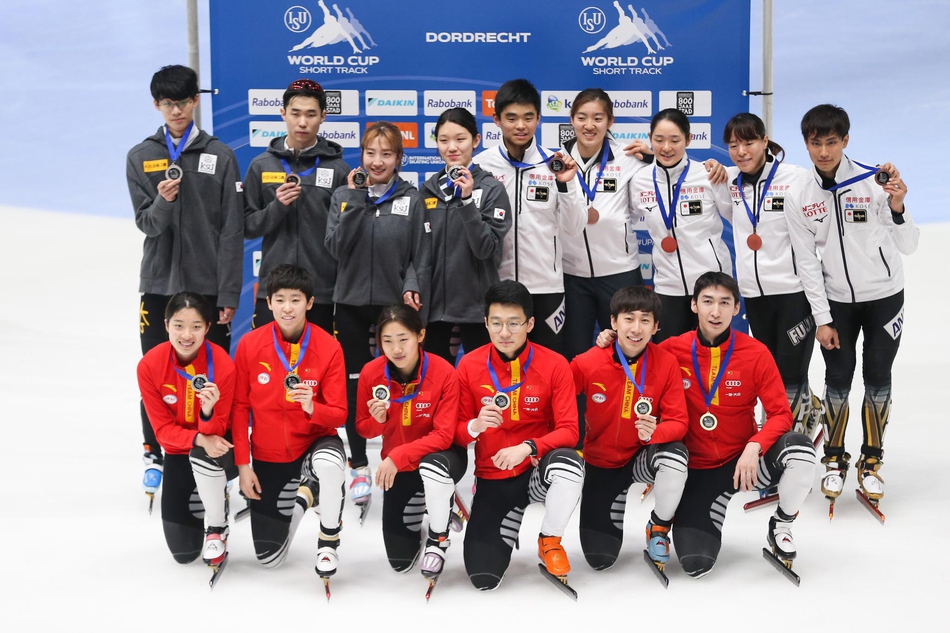 世界杯混合接力2000米中国夺冠