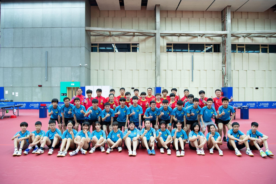 国乒与澳门青少年选手交流
