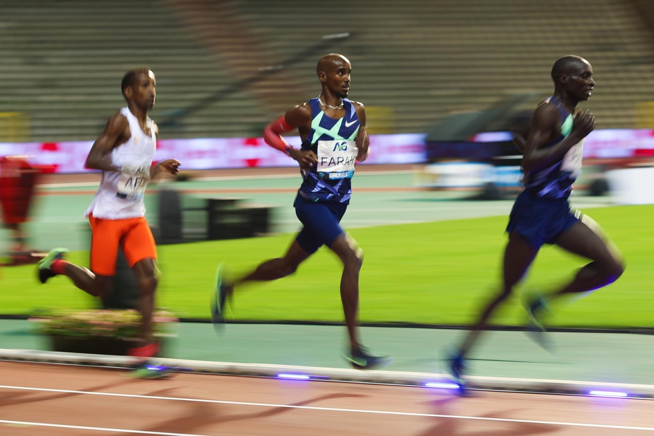 法拉赫破男子一小时跑世界纪录