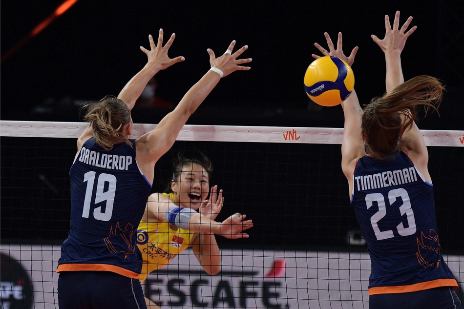 世联中国女排3-0荷兰女排