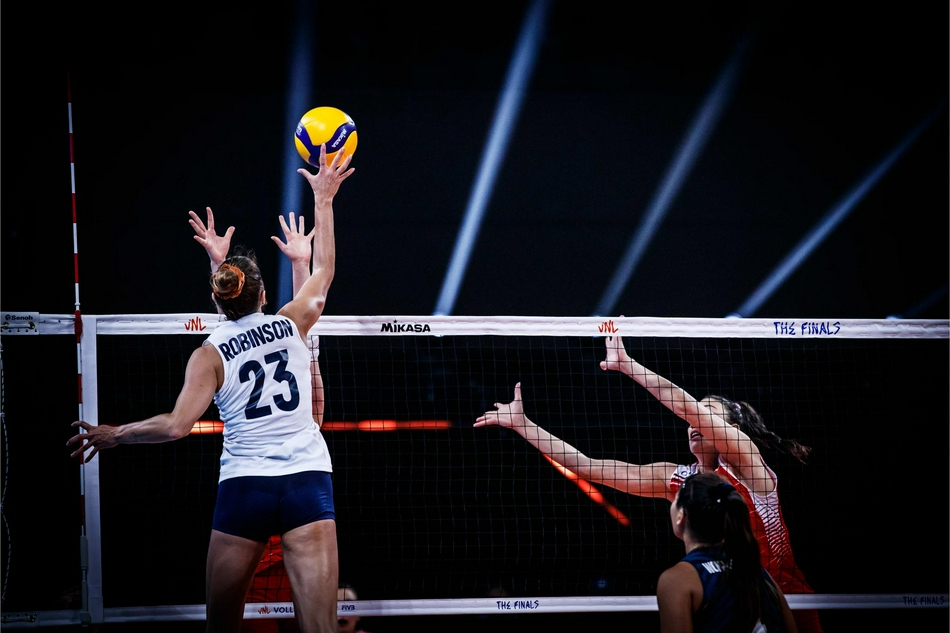 世联美国女排3-0土耳其进决赛