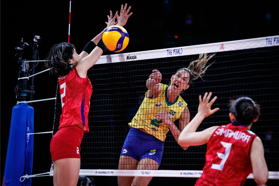 世联巴西女排3-1日本晋级决赛