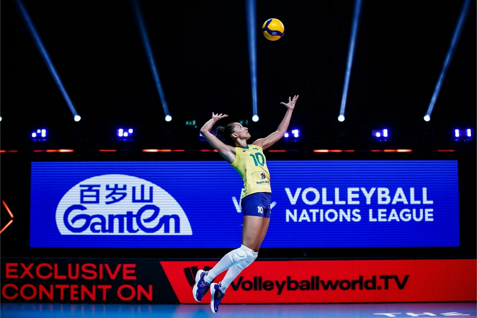 世联巴西女排3-1日本晋级决赛