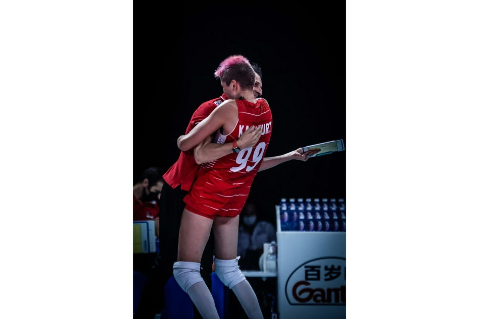 世联美国女排3-0土耳其进决赛