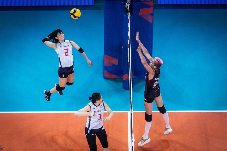 世联土耳其女排3-0日本夺季军