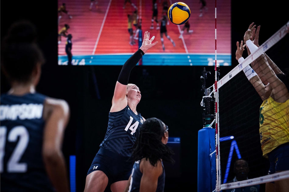 世联美国女排3-1逆袭巴西夺冠