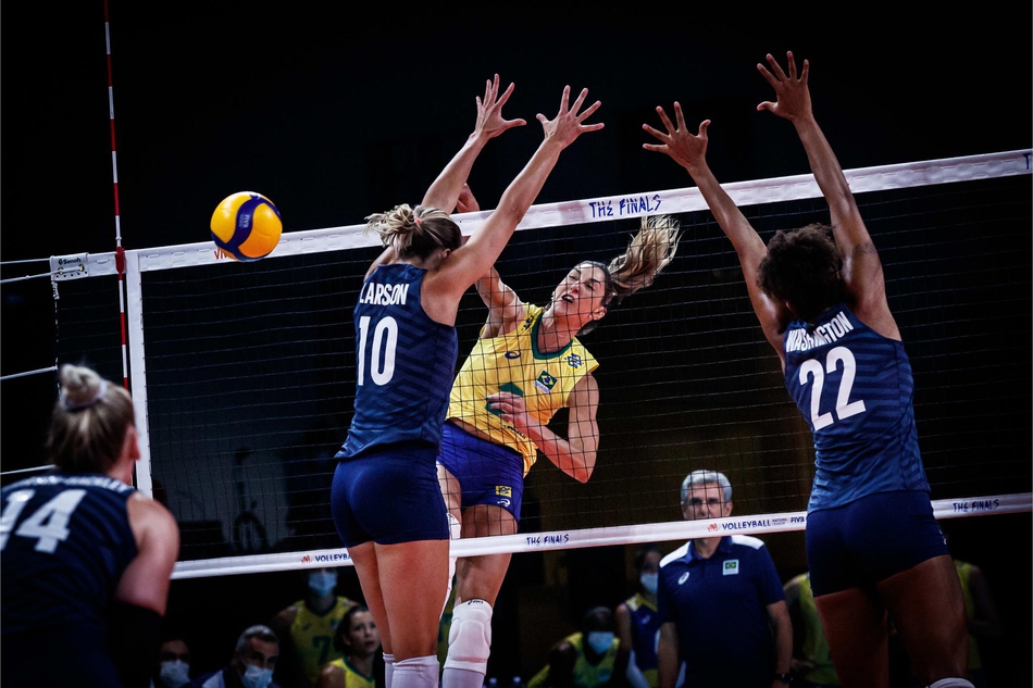 世联美国女排3-1逆袭巴西夺冠