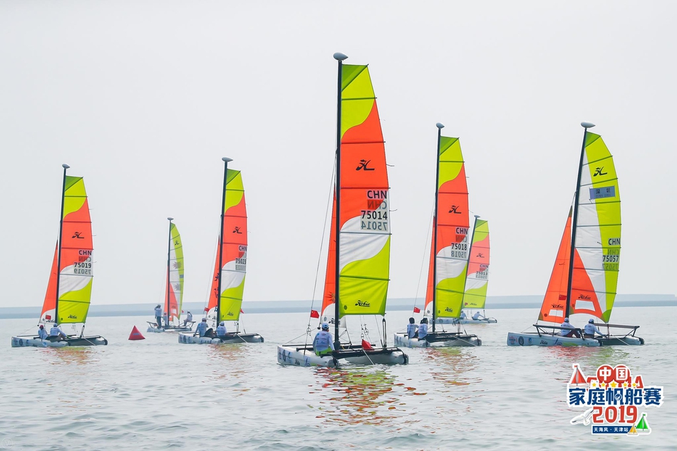 家庭帆船赛天津站郭川之子出战