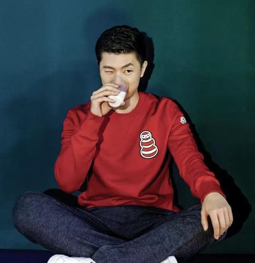 马龙32岁生日快乐