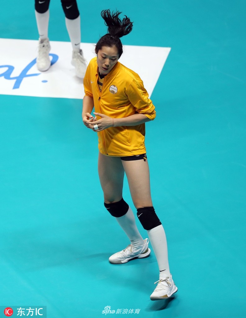 朱婷轮休球队告捷赛场过生日