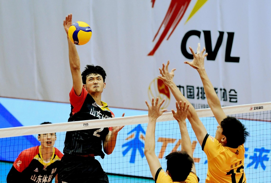 男排联赛：上海3-1山东