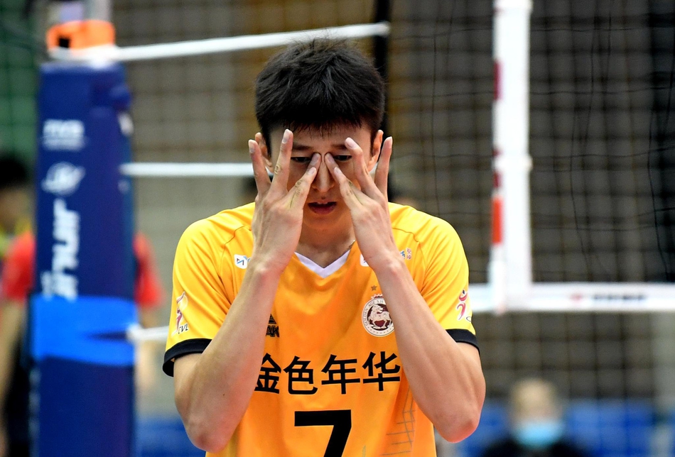 男排联赛：上海3-1山东