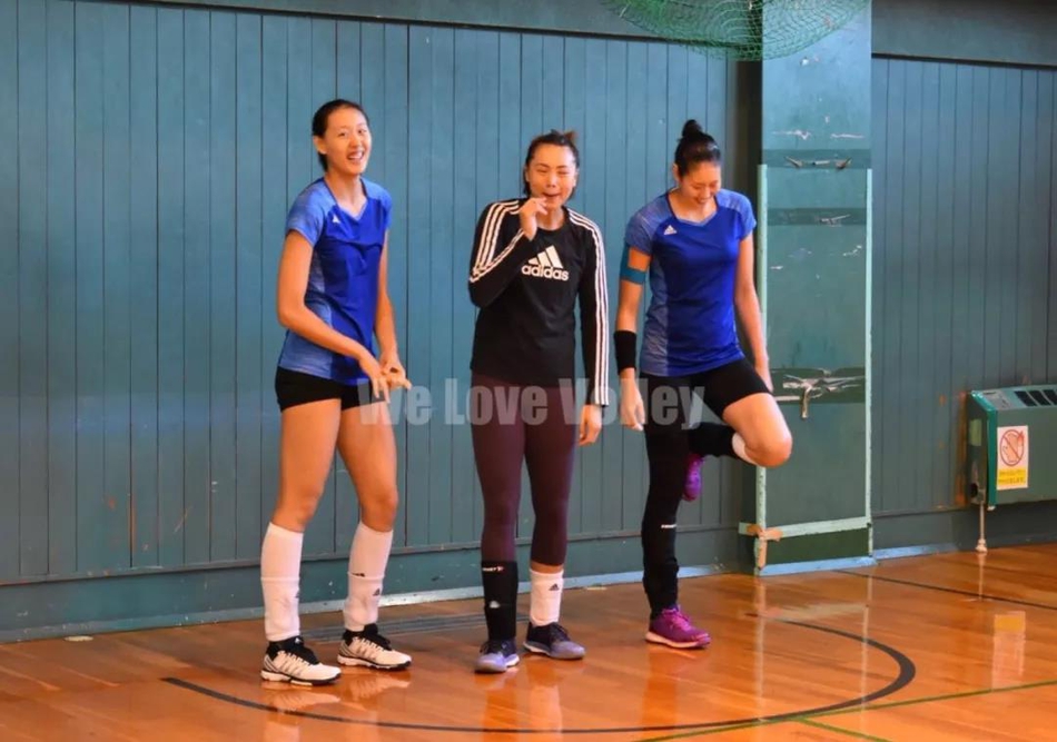 女排札幌第二天训练