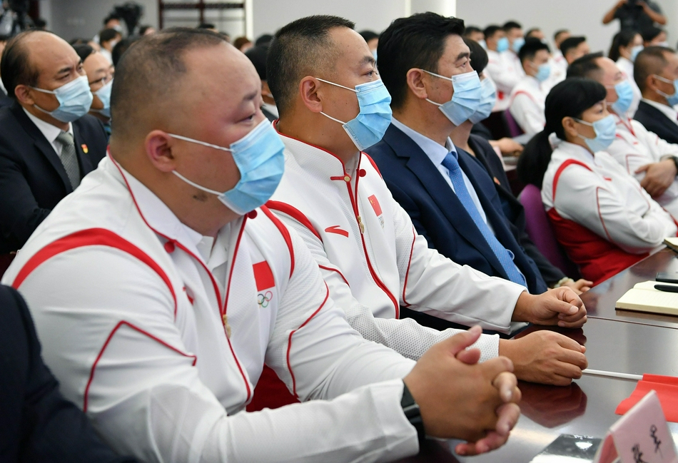 奥运中国体育代表团工作会议举行