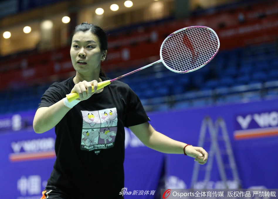 国羽进行中国赛适应性训练