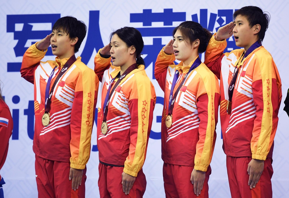 军运会女子4×200自中国队夺冠