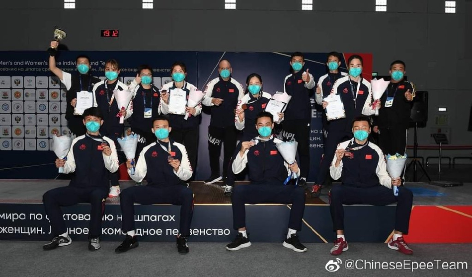 中国男女重剑世界杯获铜牌