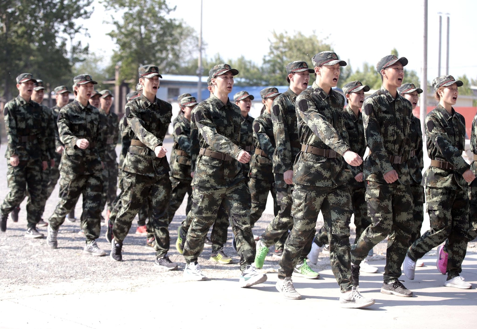 短道队军训闭营仪式在京举行