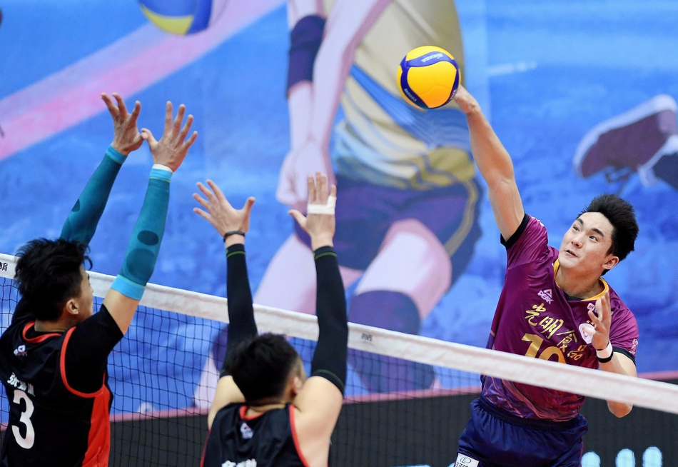 男排超级联赛：上海3-2浙江