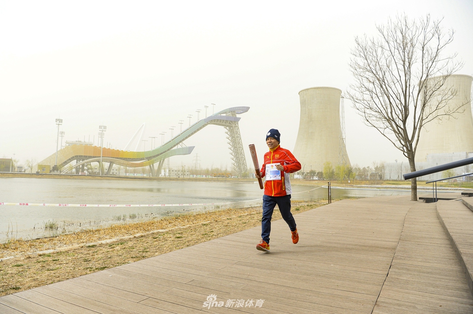 向着奥林匹克梦想奔跑