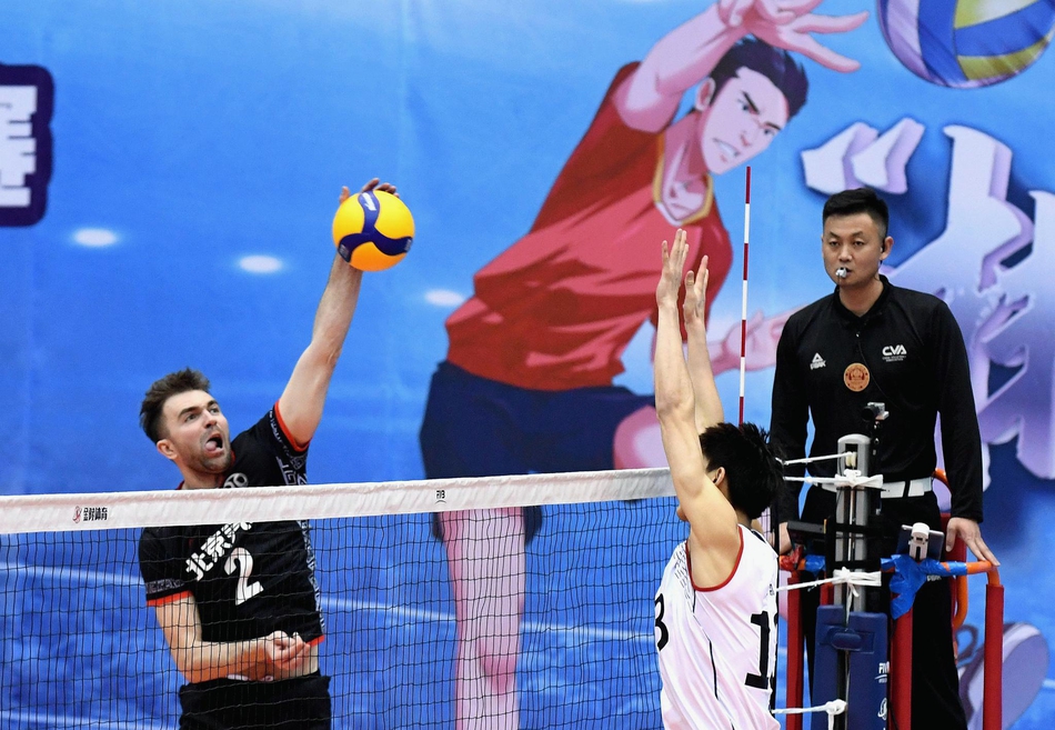 男排超级联赛：北京3-0辽宁