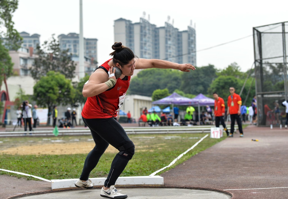 投掷项群赛第一站女子铅球