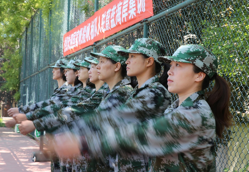 国家帆船帆板队在秦皇岛军训