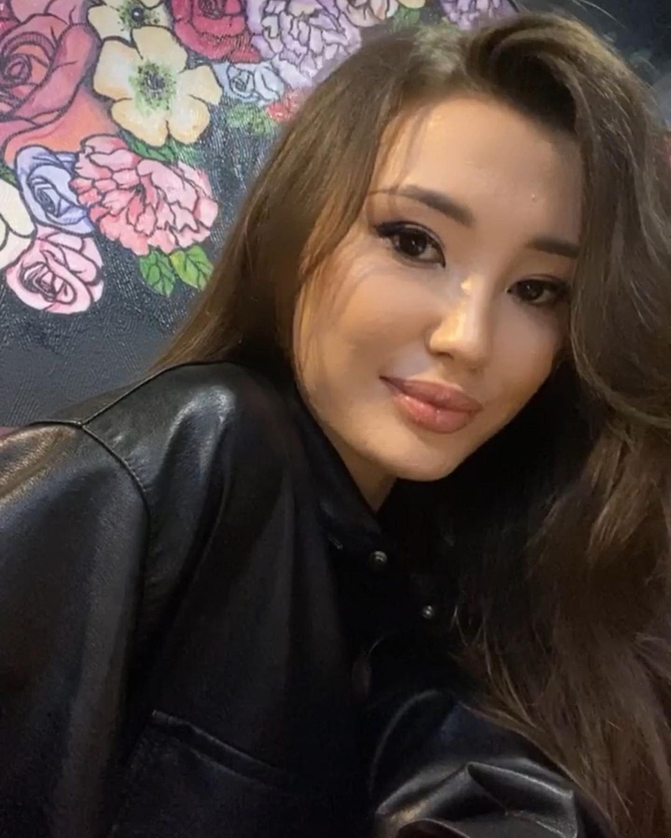 23岁排球女神靓丽写真