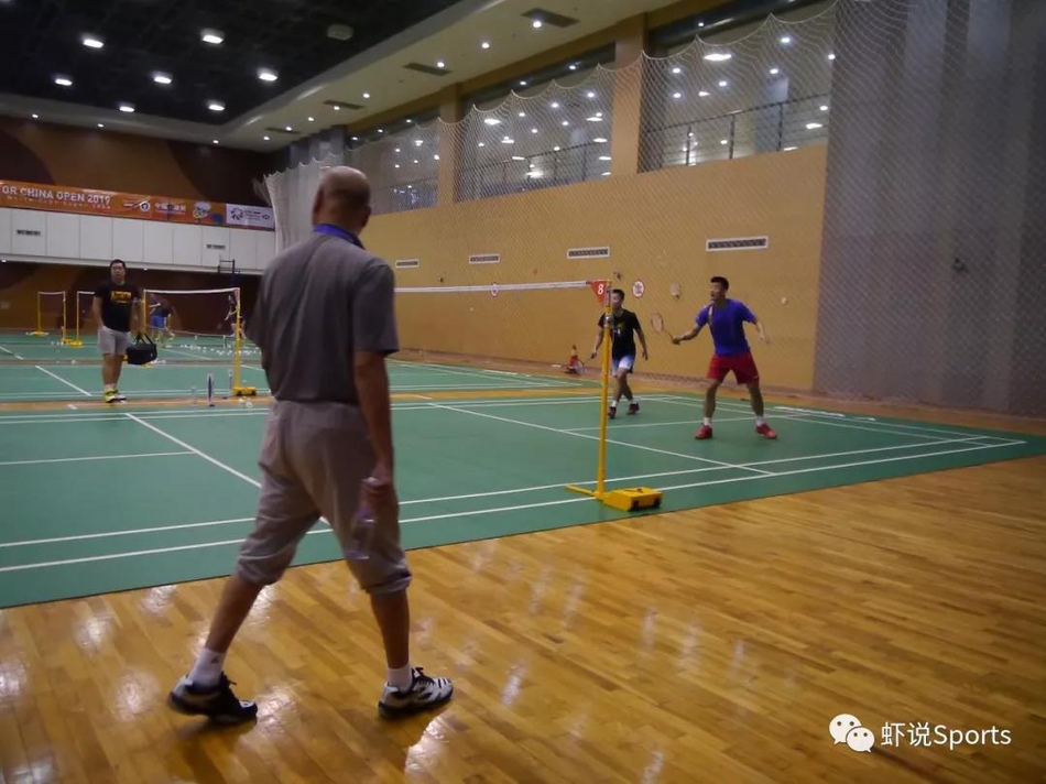 李矛回归国羽后首度公开亮相
