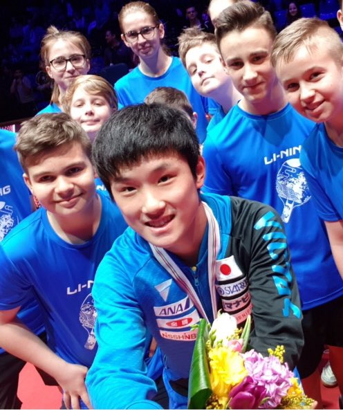 张本智和17岁生日快乐