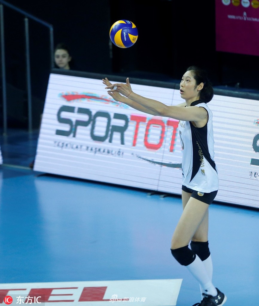 土超朱婷16分瓦基弗3-1