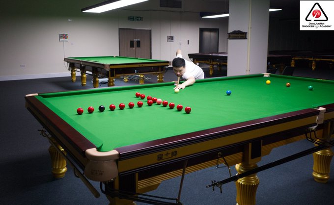 丁俊晖结束隔离备战世锦赛