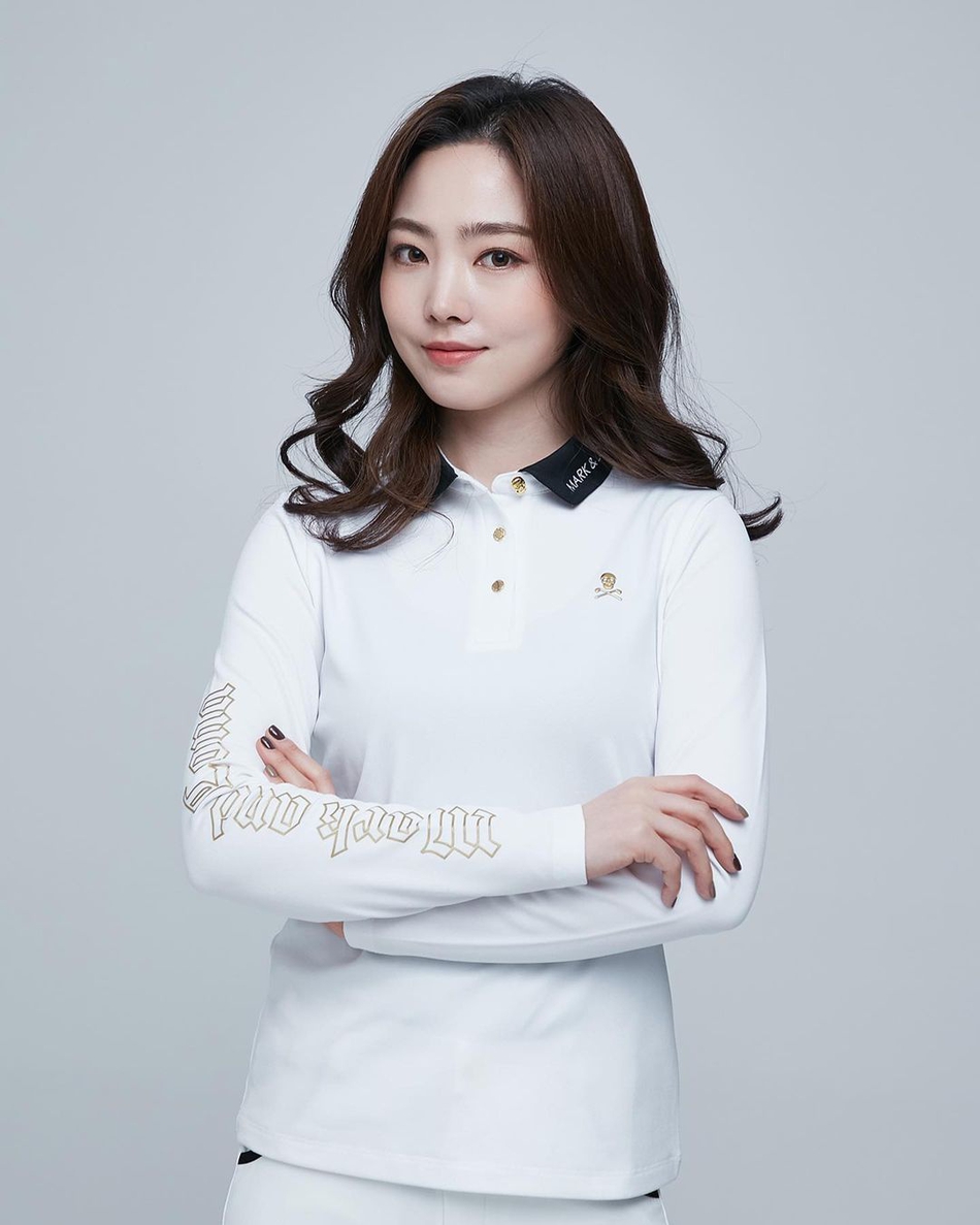 辣妈来了!韩国台球美女车侑蓝拍摄写真