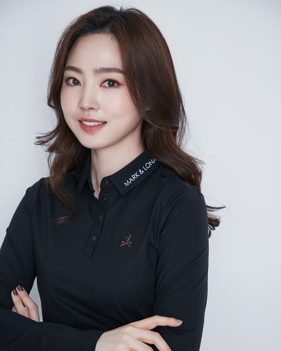 辣妈来了!韩国台球美女车侑蓝拍摄写真