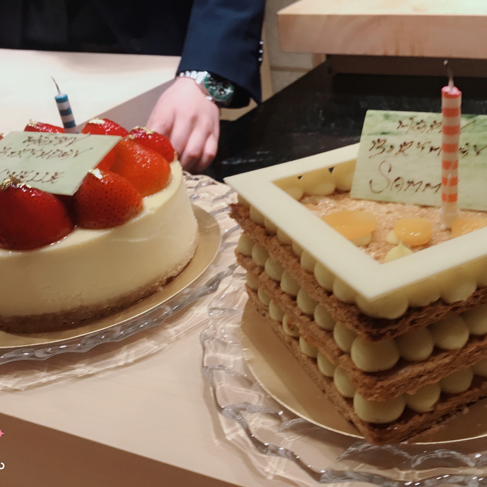 郑秀文与伏明霞一同庆祝生日