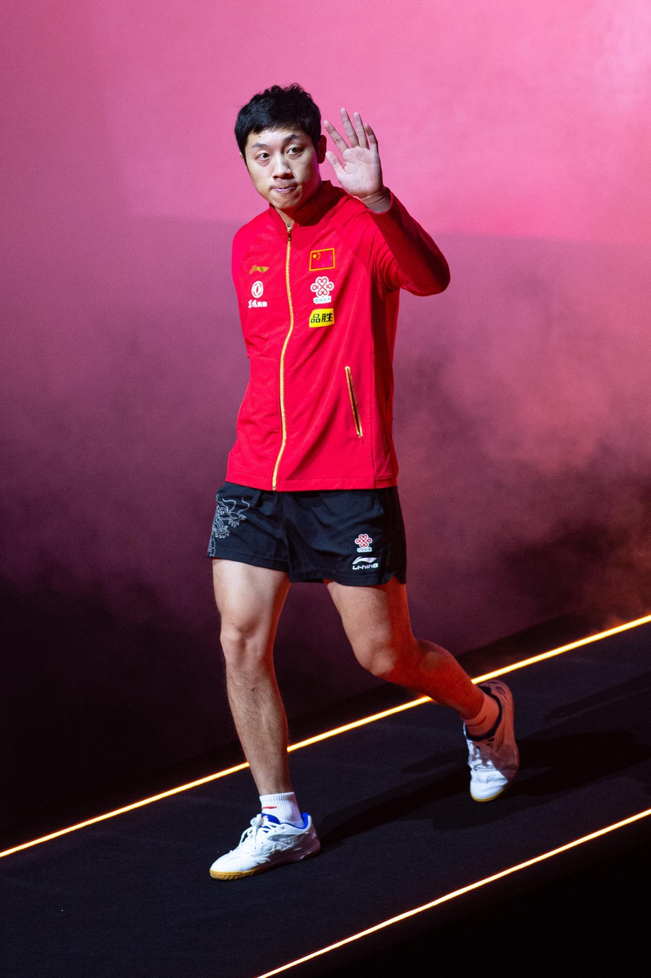 WTT澳门国际赛许昕3-2胜马龙