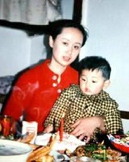 母亲节特刊乒乓球篇 丁宁酷似母亲