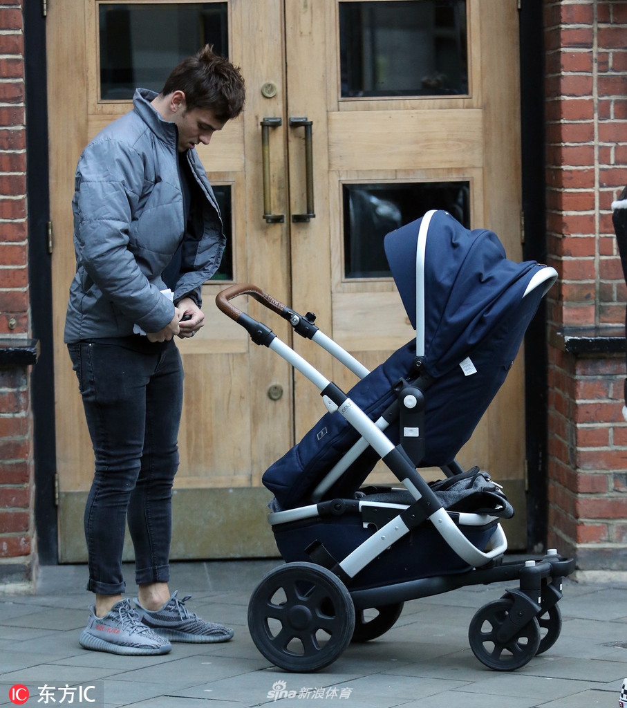 戴利推养子上街讨教育儿经