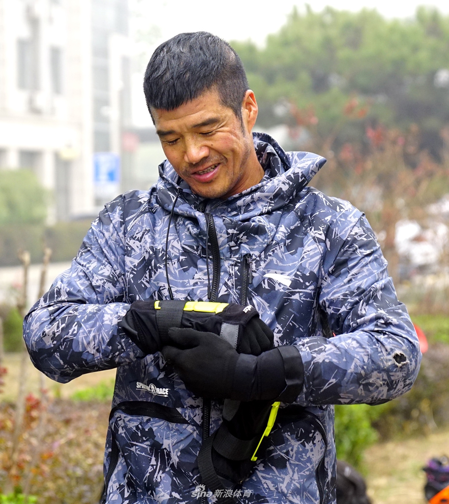 极限跑神陈盆滨跨界越野滑雪