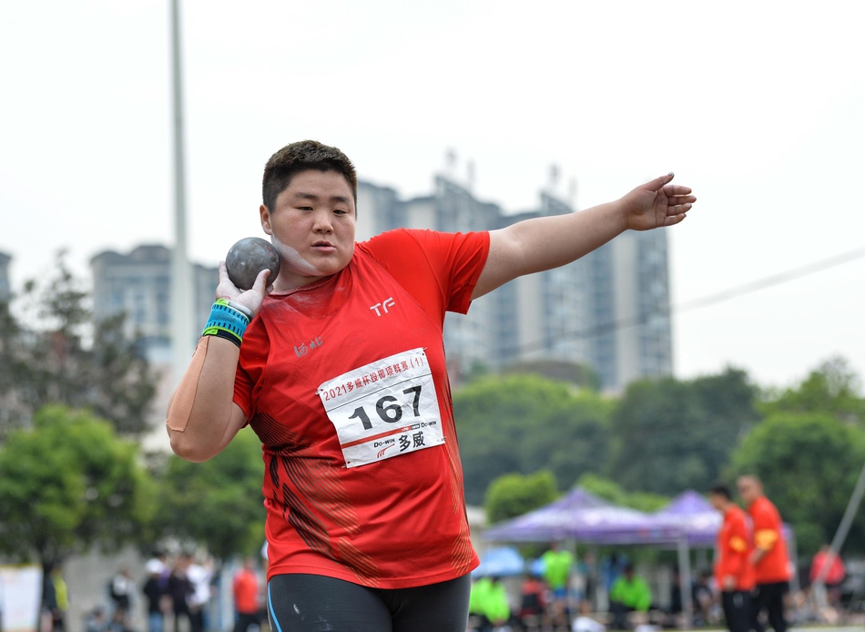 投掷项群赛第一站女子铅球