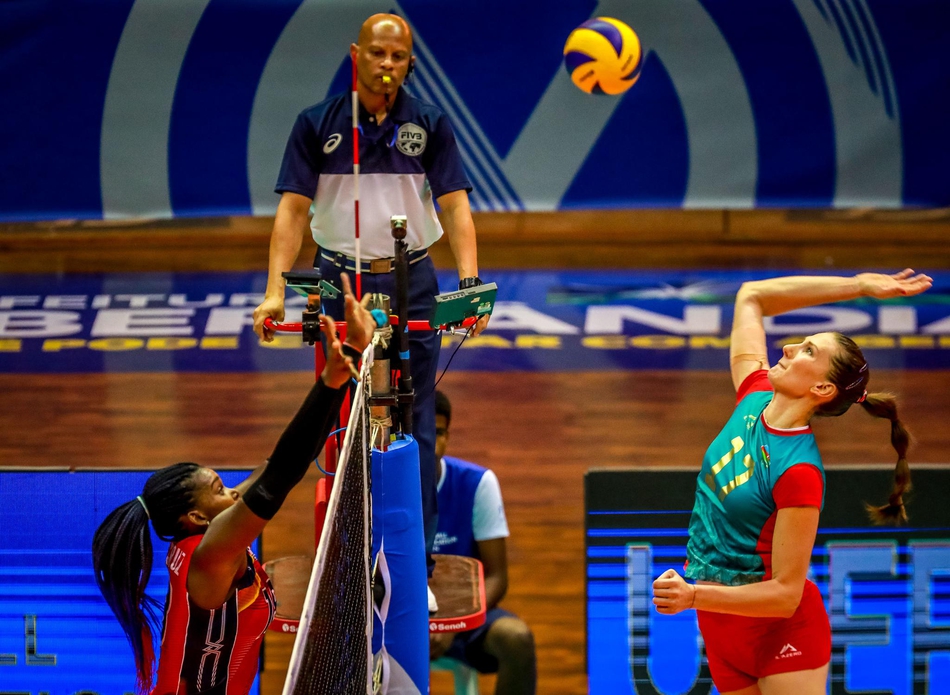 奥运资格赛多米尼加女排3-0阿塞拜疆